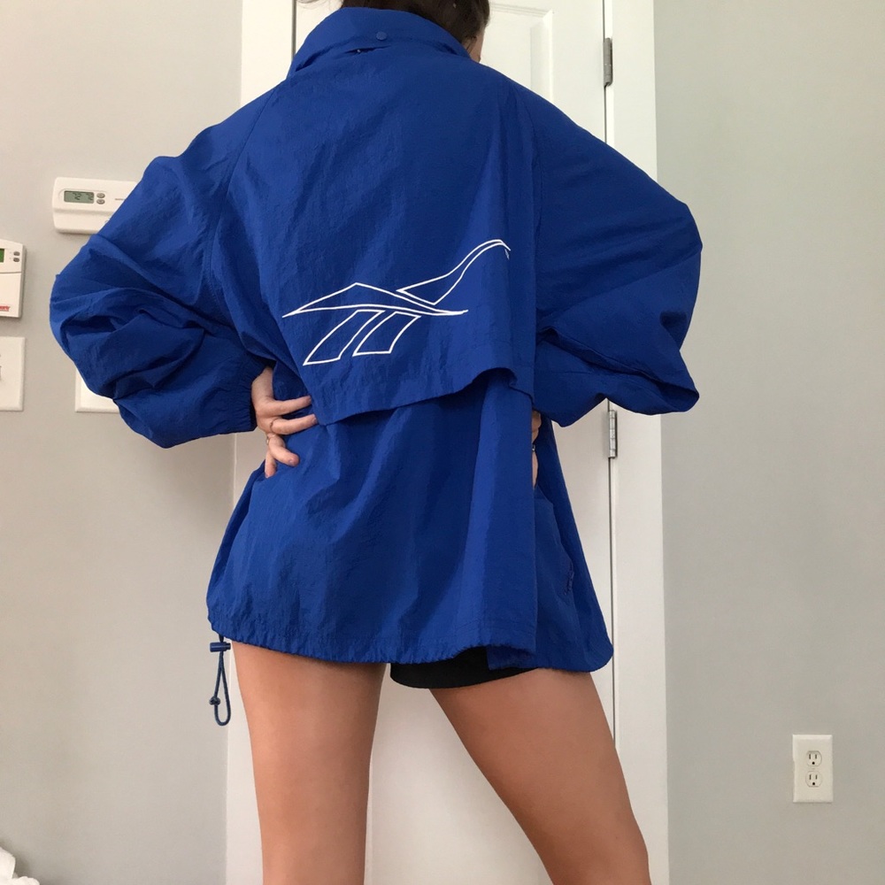90’s vintage Reebok windbreaker w/ roll up hood